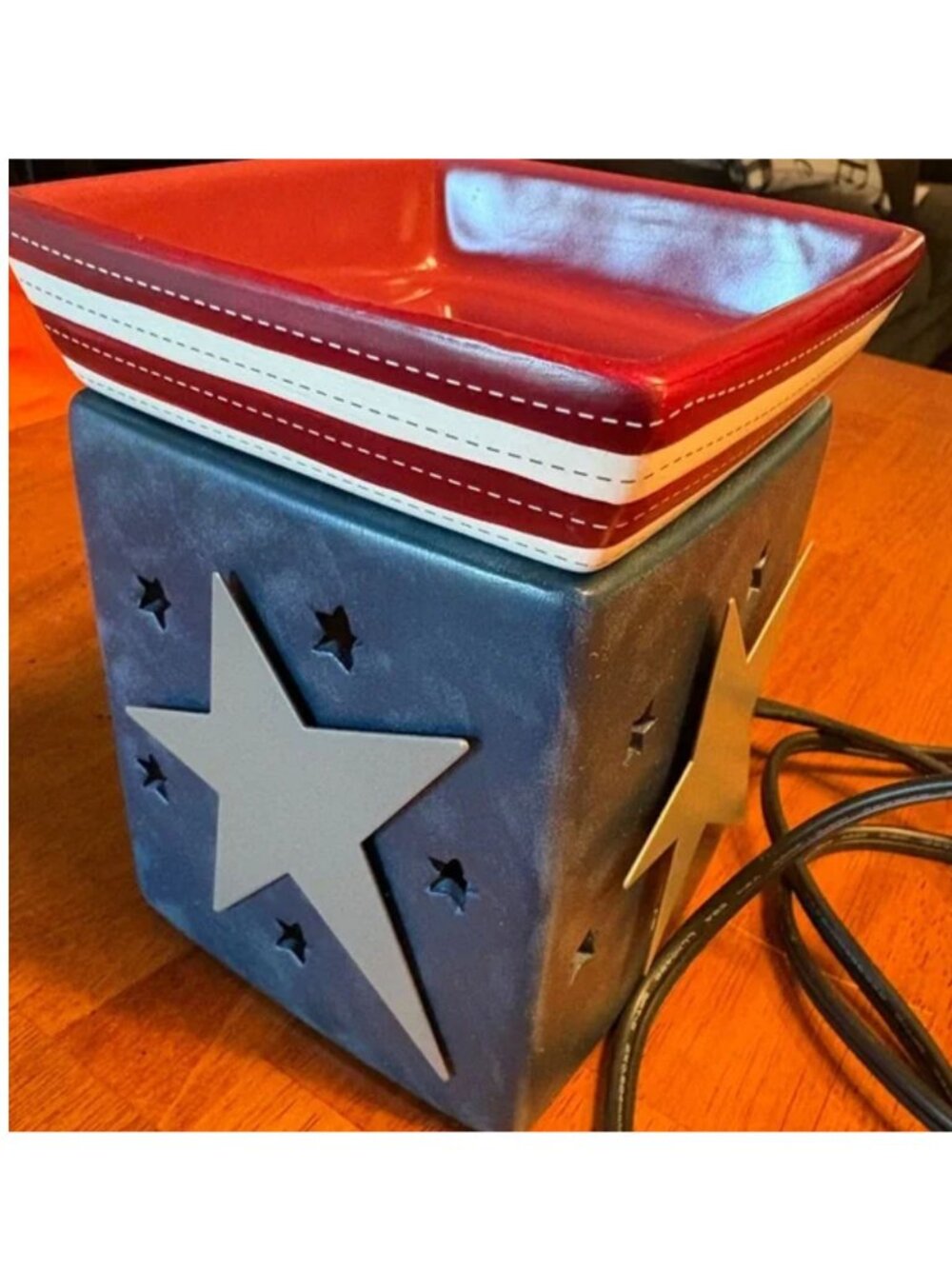 Scentsy Wax Warmer Electric Retired Liberty Patriotic Tin Stars - Picture 3 of 15